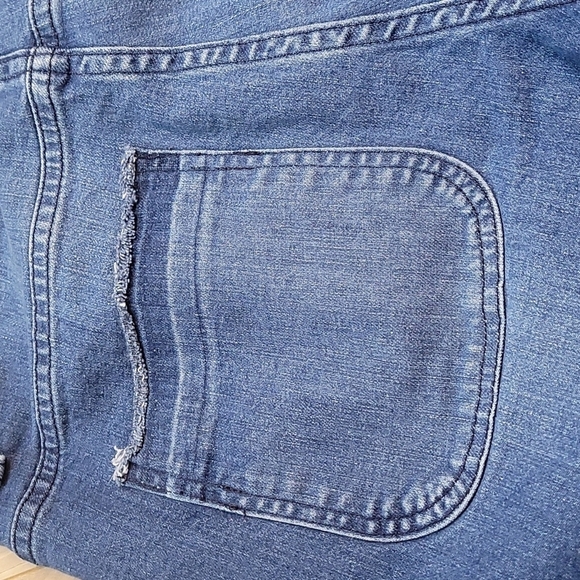 Michael Kors Cropped Ankle Straight Jeans - Picture 14 of 15